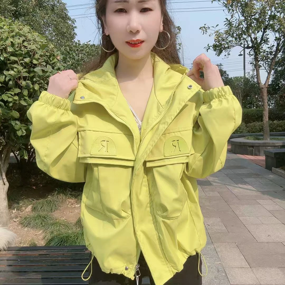 休闲连帽上衣短款2025春季新款冲锋衣宽松时尚洋气夹克外套