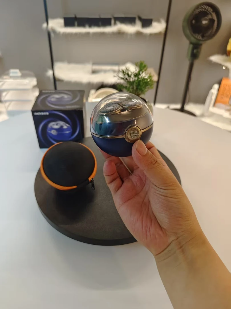 便携剃须刀#超长续航#旅行锁#TYPe-c充电口#磁吸刀头