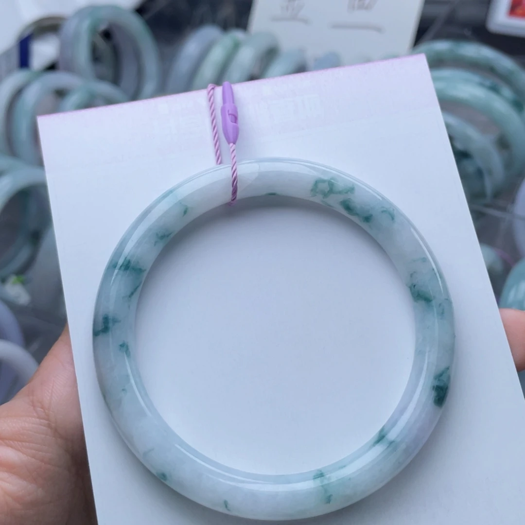 翡翠未镶嵌手镯58.5圈