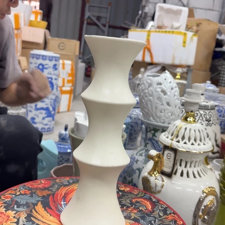 微瑕青花瓷器值得购买