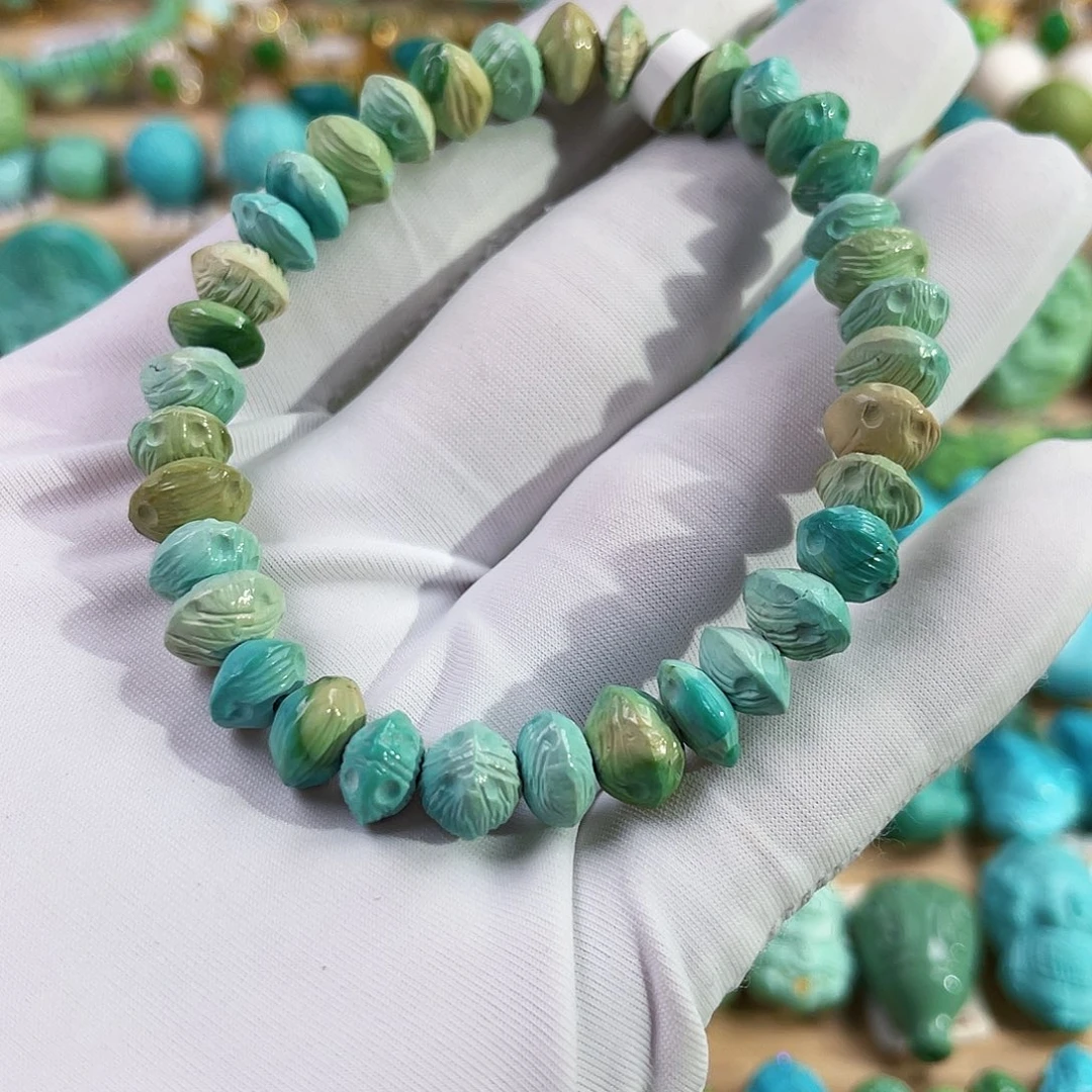 绿松石未镶嵌珠宝奇石