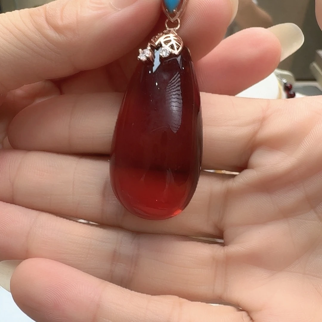 琥珀颈饰未镶嵌吊坠