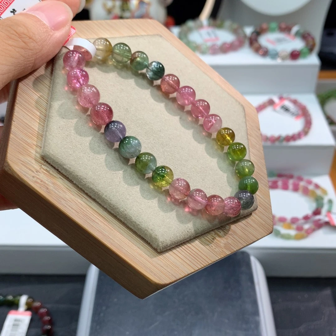 手链未镶嵌碧玺    7mm。