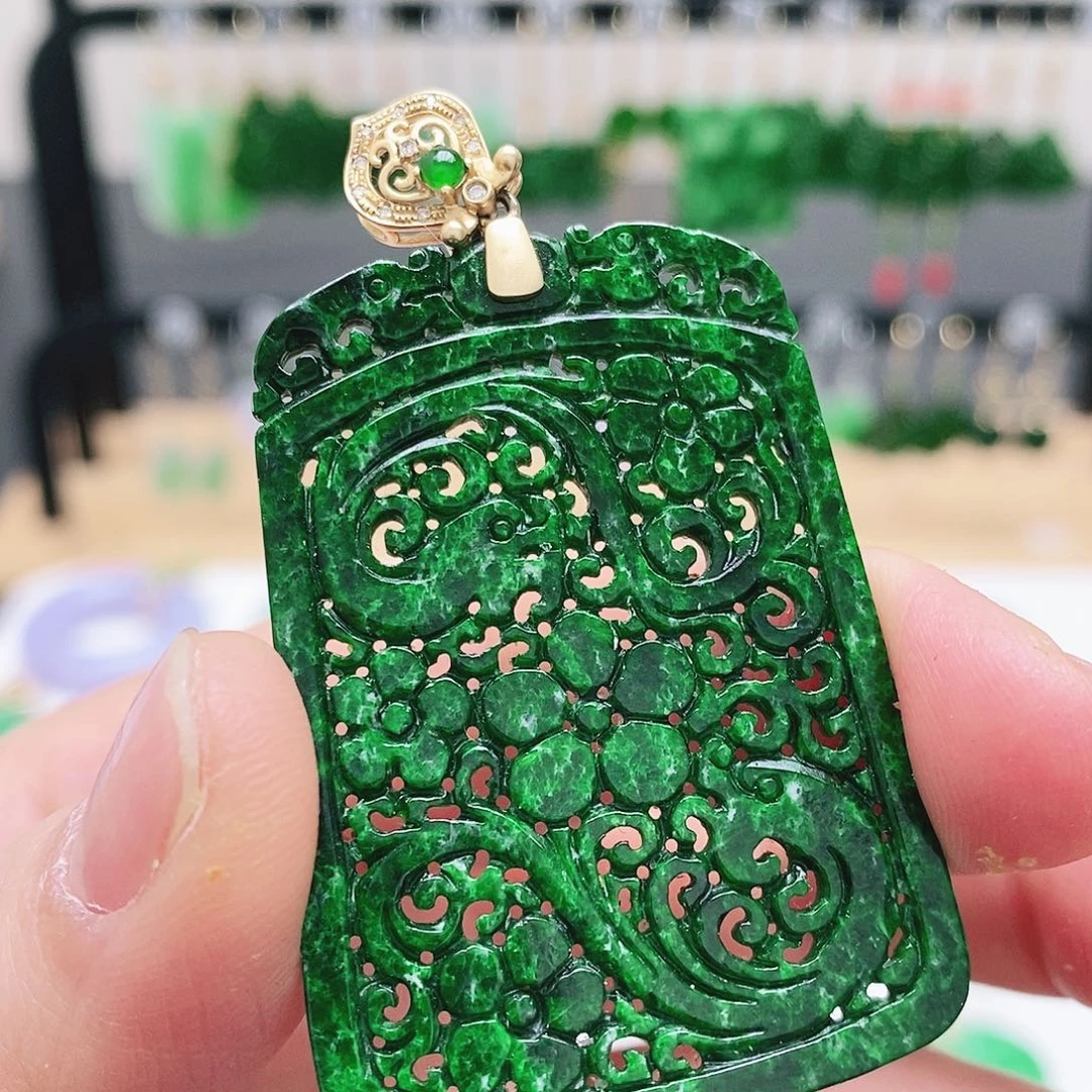 翡翠18K金镶嵌耳饰挂件