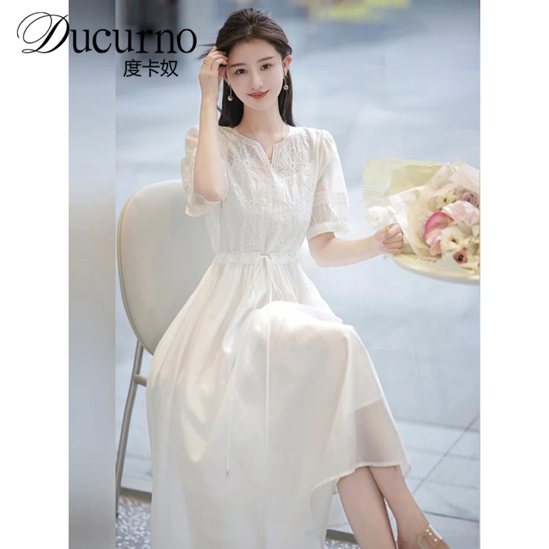 白色连衣裙女夏季法式高级感气质御姐轻熟小香风惊艳绝美仙女长裙