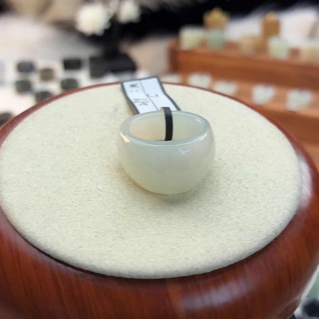 和田玉未镶嵌戒指i118钻面馒头17.6mm