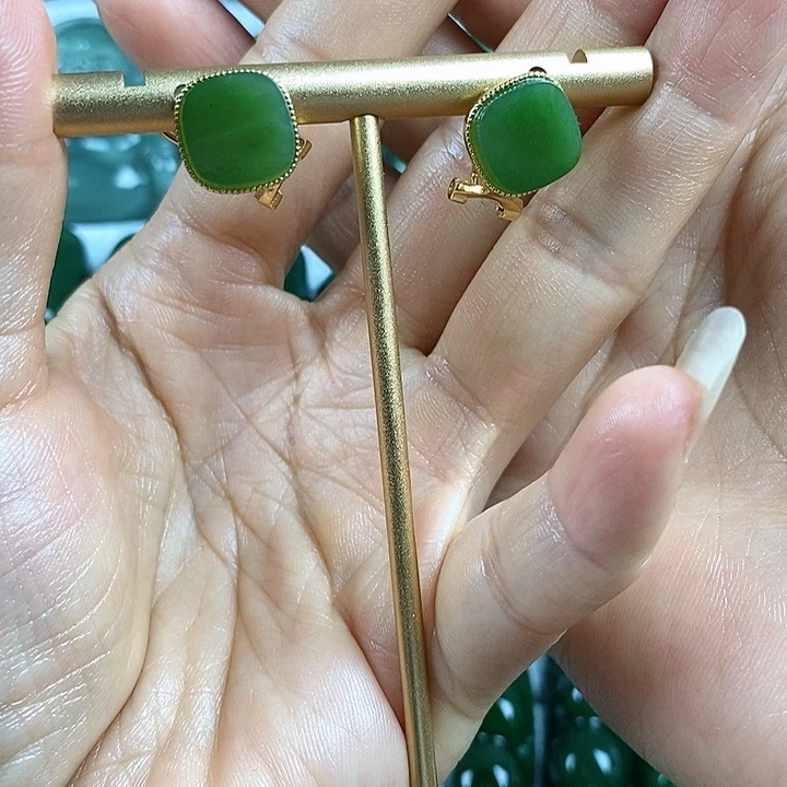 套链未镶嵌和田玉(碧玉)