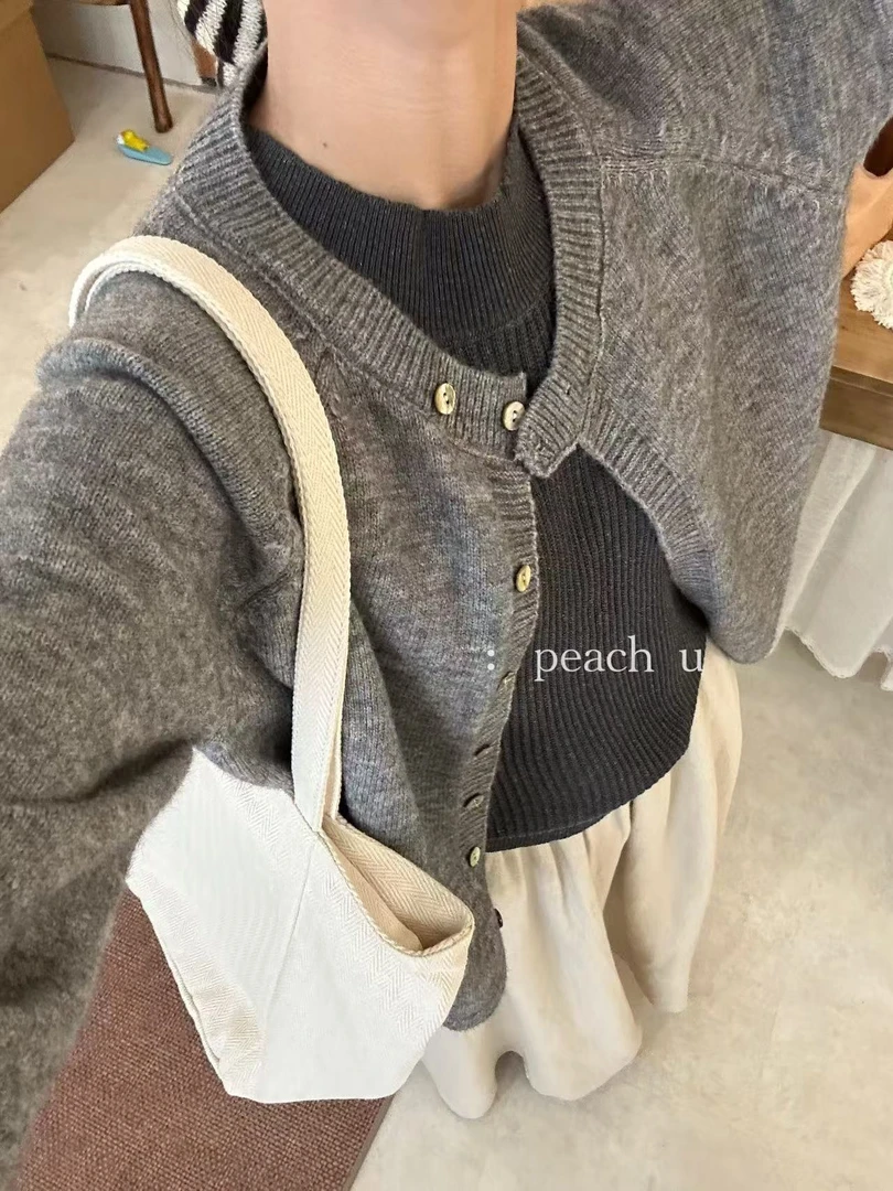 Peach自制 韩版贝壳扣设计针织开衫上衣 1018