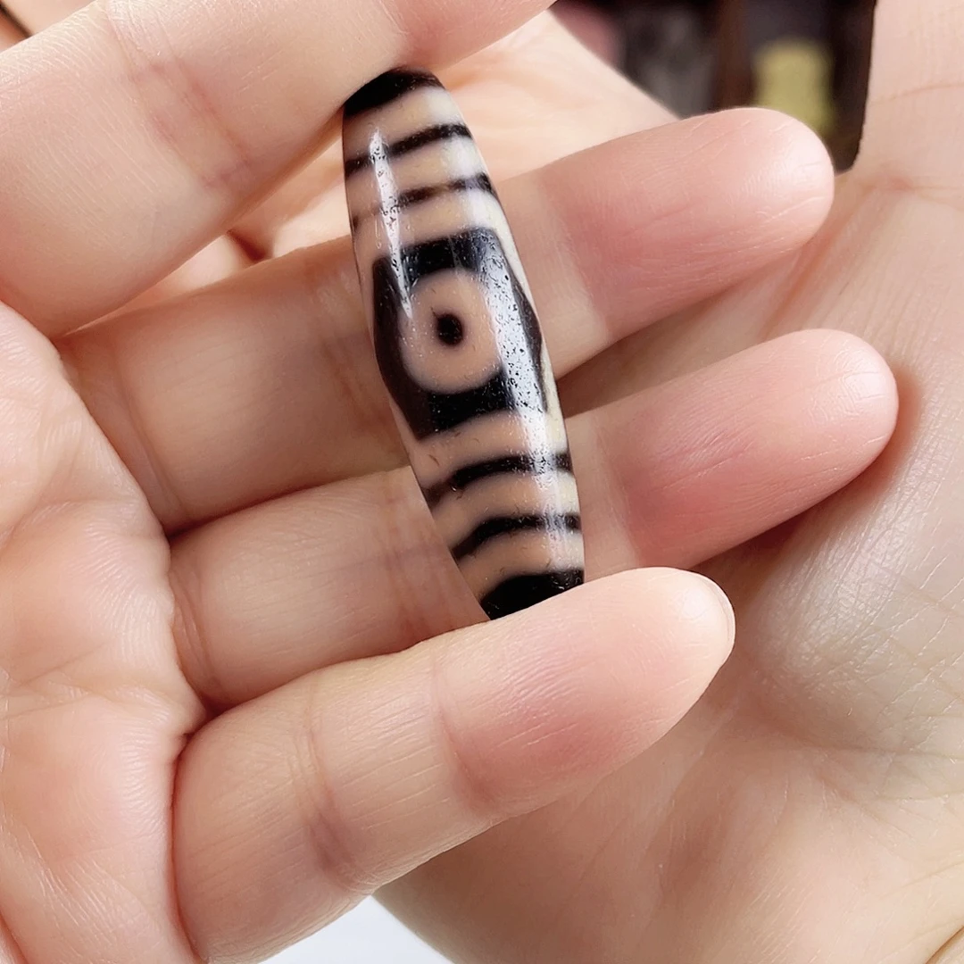 玛瑙/玉髓合金颈饰曲贡