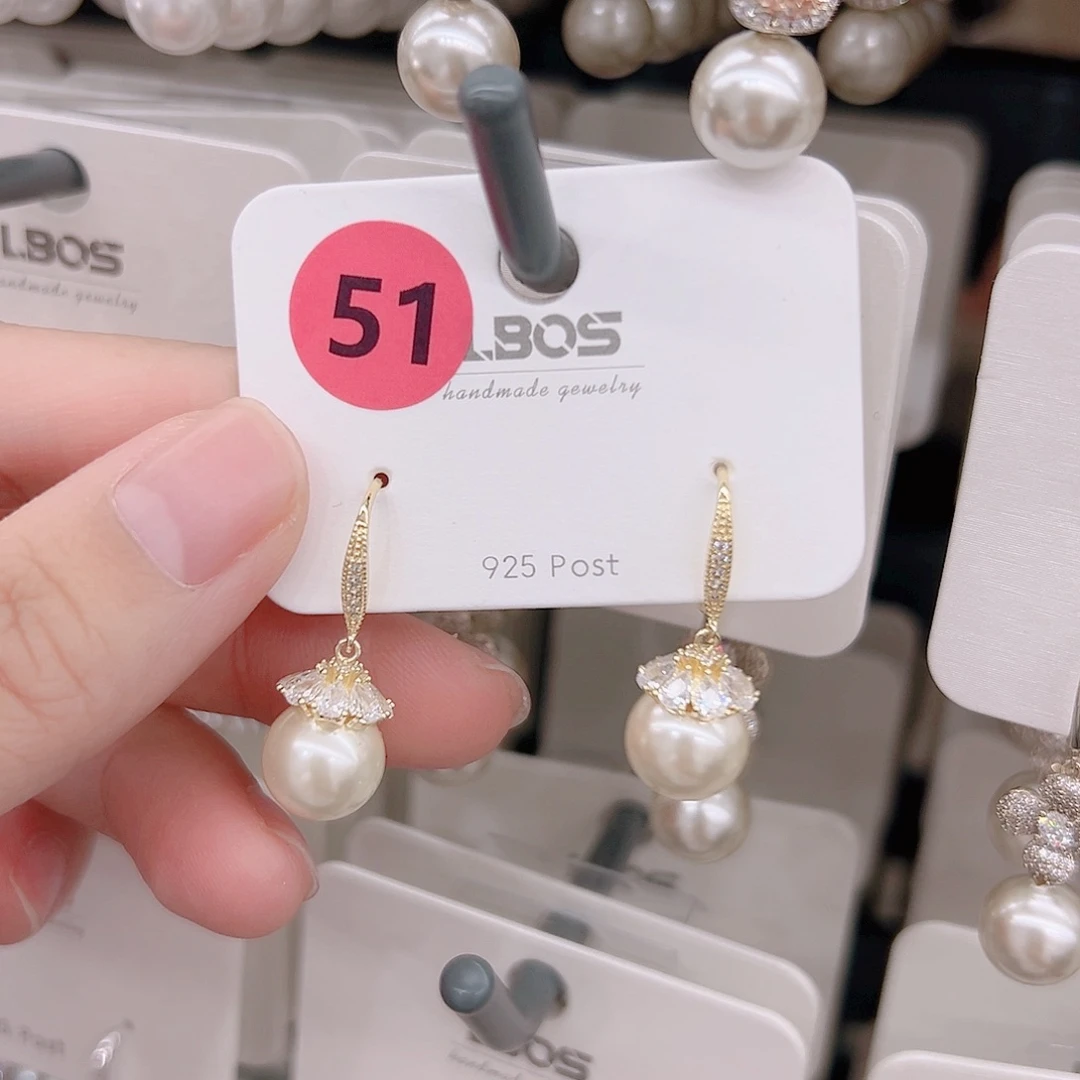 麻***%锆石纯铜合金耳环