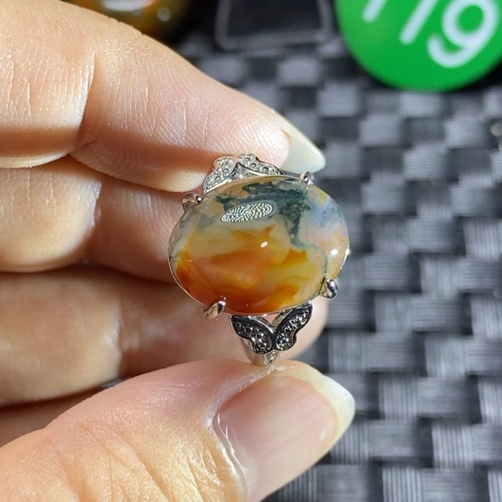 玛瑙/玉髓颈饰未镶嵌万**意