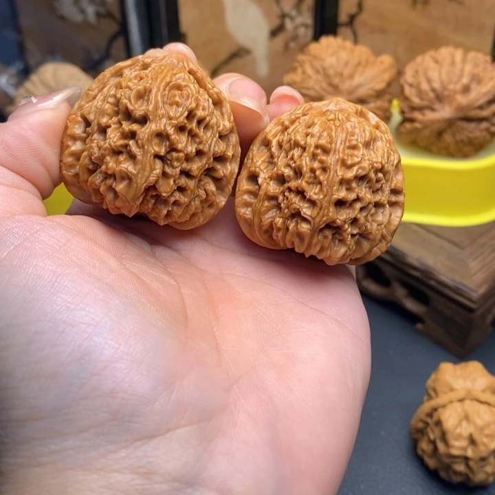 文玩核桃把件190三角疆39全品