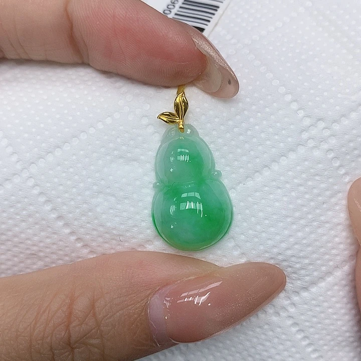 颈饰18K金镶嵌翡翠