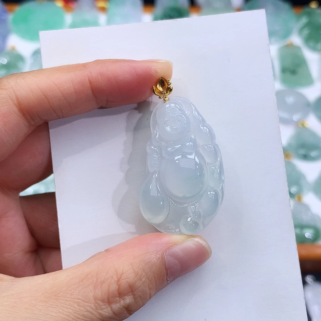 翡翠18K金镶嵌颈饰翡翠吊坠