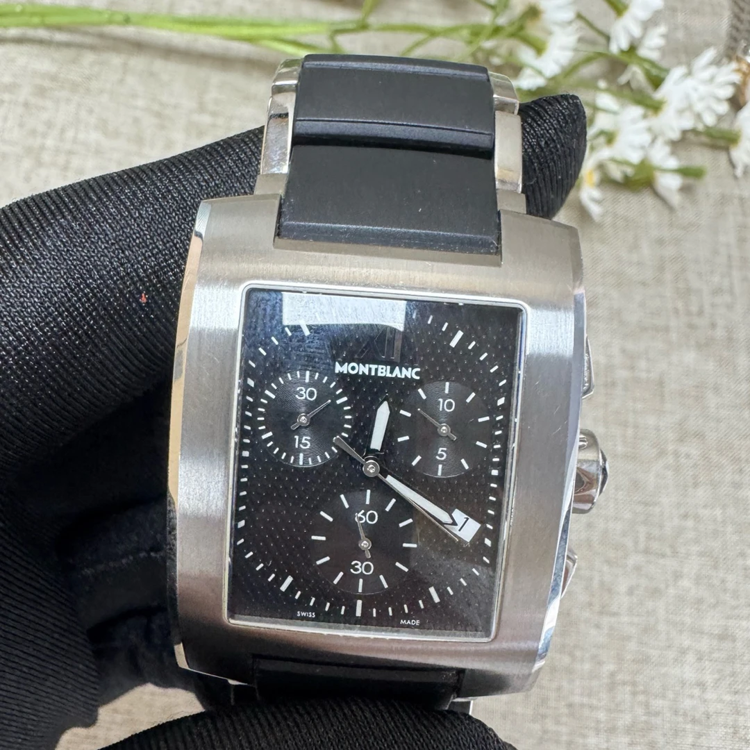 95新 Montblanc/万宝龙 侧影系列 石英 精钢 33x44毫米   单表