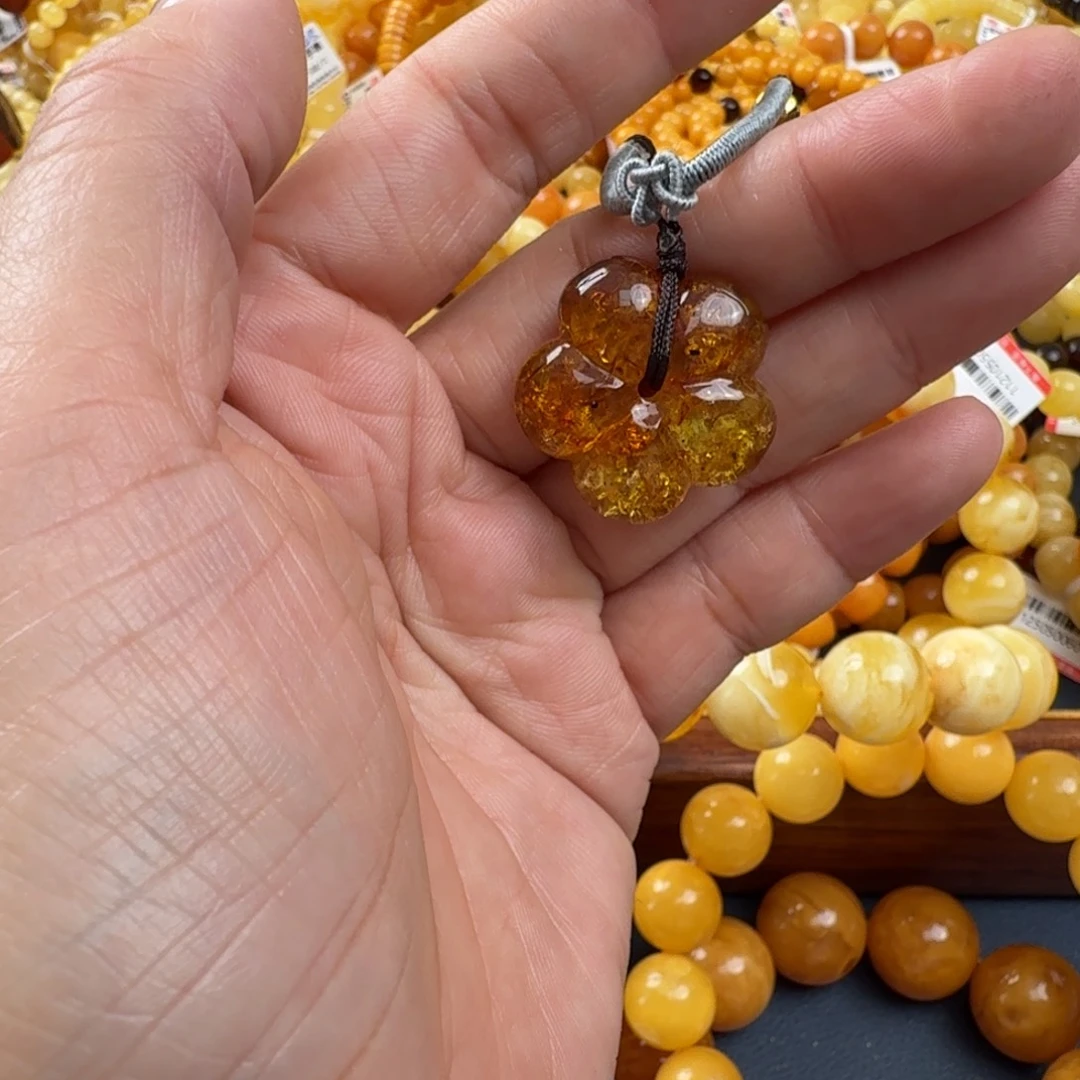 琥珀未镶嵌珠宝奇石