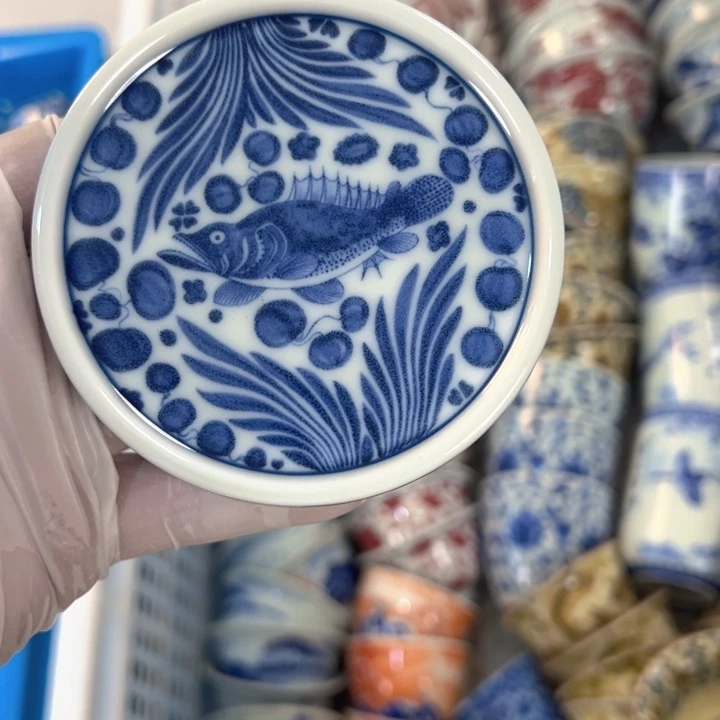 瓷片白青花鱼藻纹实心盖置