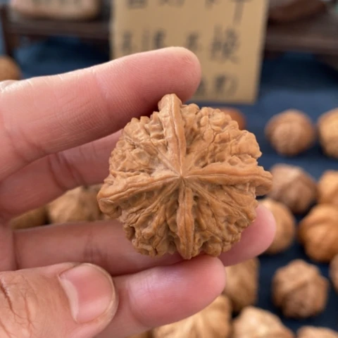 南***門文玩核桃吊坠核桃