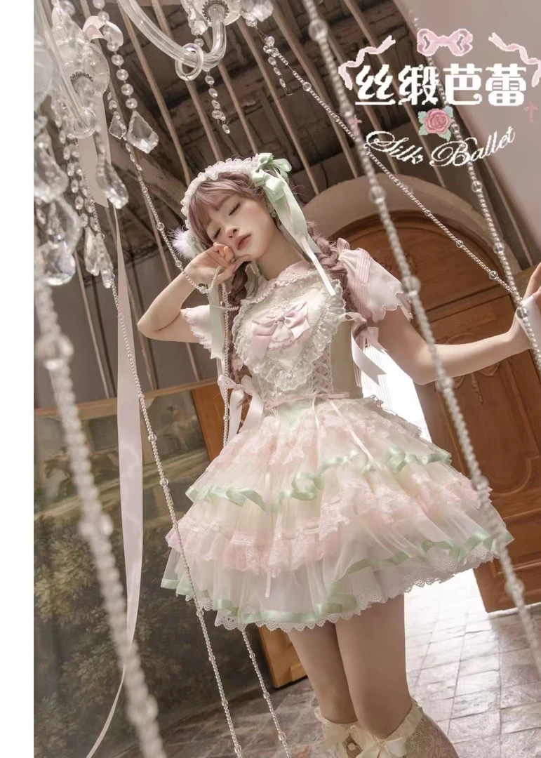 花与珍珠匣北京王府井 丝缎芭蕾狗短 优雅原创Lolita连衣裙甜美