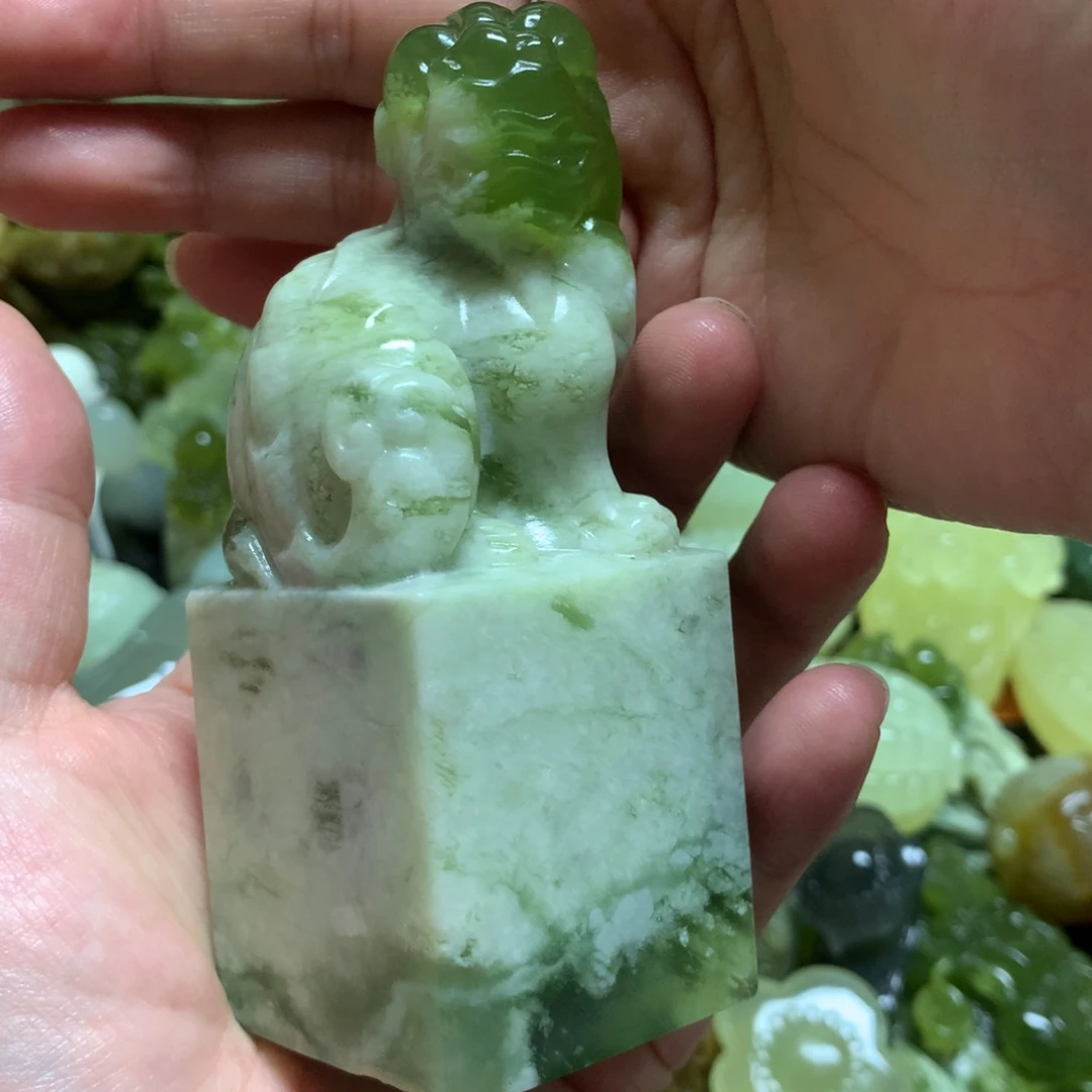 卖***货岫玉未镶嵌手把手把