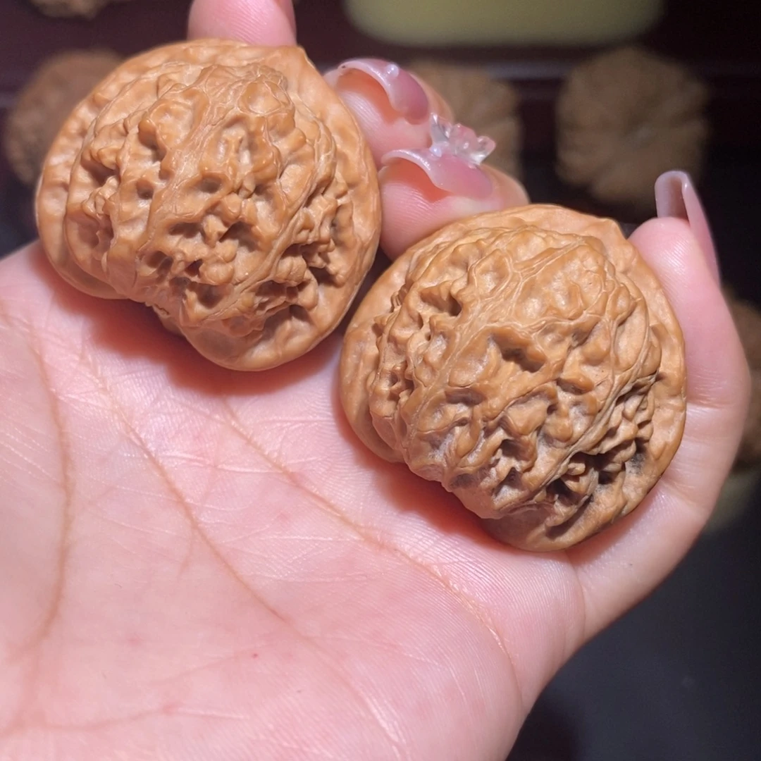 猛***腿核桃老 款 宫 灯 36