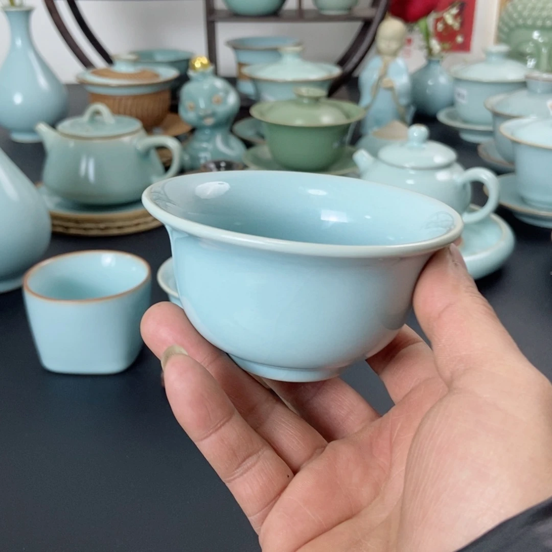 一级品天青釉大压手杯