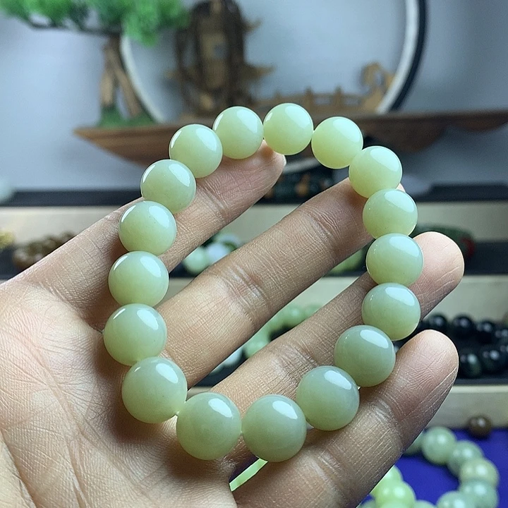 和田玉未镶嵌手串