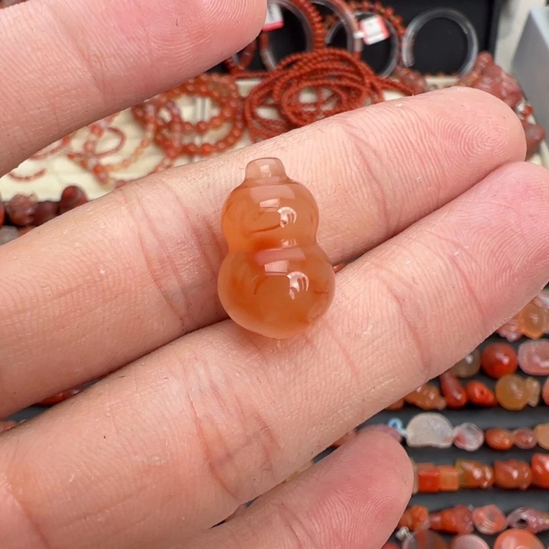 南红玛瑙未镶嵌颈饰