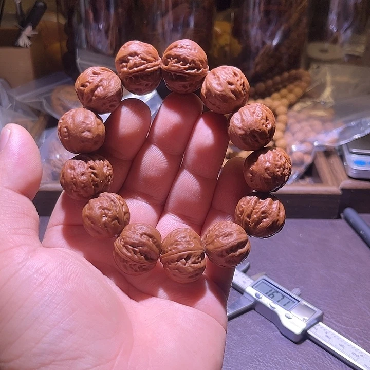 手串桃核八号定制