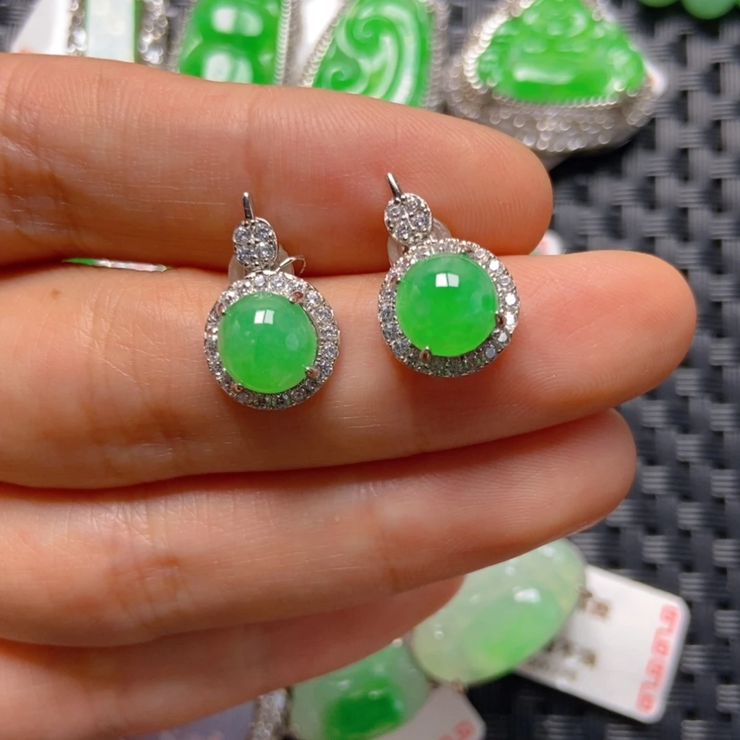 颈饰银S925镶嵌翡翠耳钉