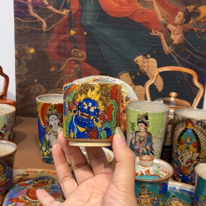 手工手绘不动明王茶杯