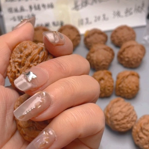 文玩核桃吊坠聪*村核桃