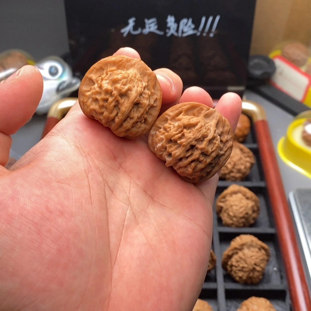 桃核吊坠37天地文玩核桃