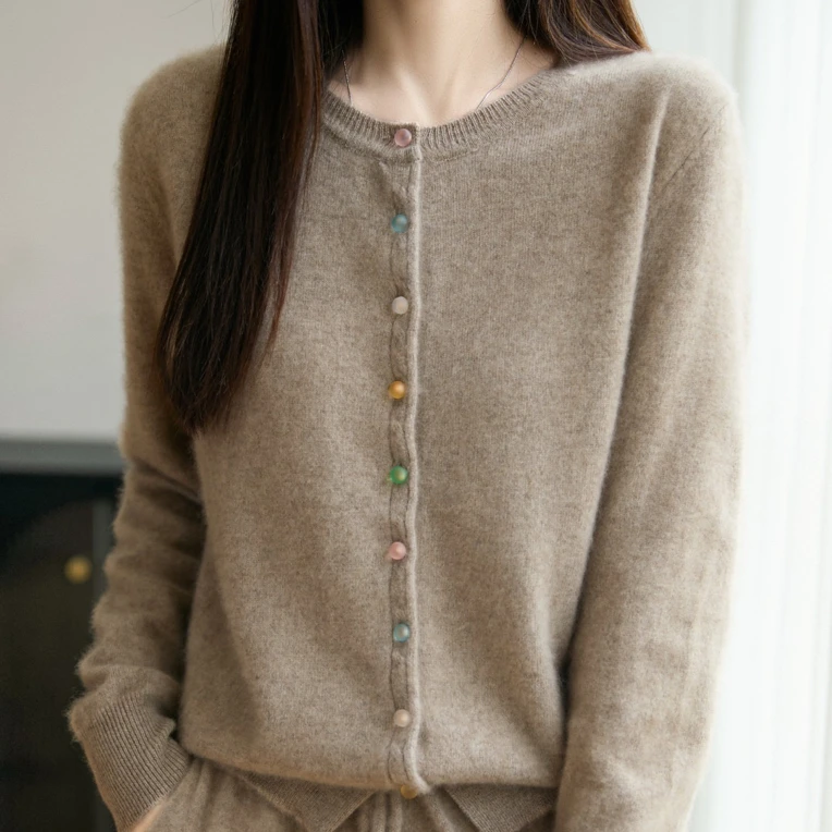 水晶扣开衫女士羊毛衫 圆领打底毛衣针织衫外套纽花