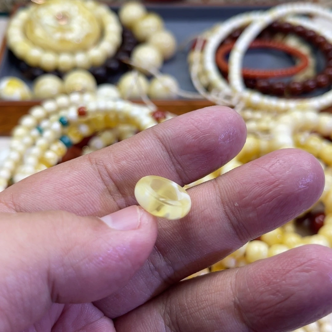 C****琥珀未镶嵌珠宝奇石69