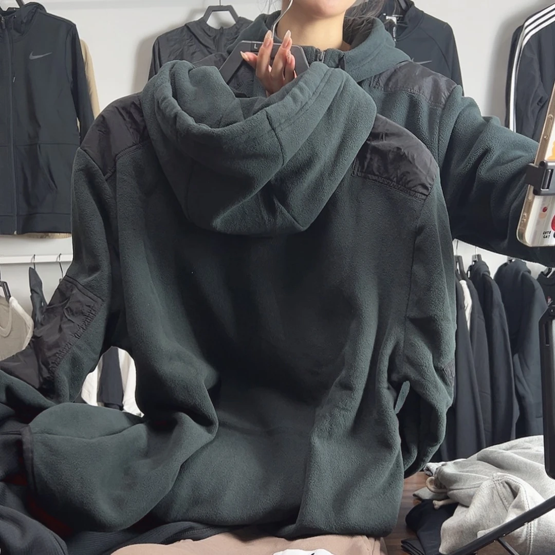 4883外套黑色M码110-130斤不退换