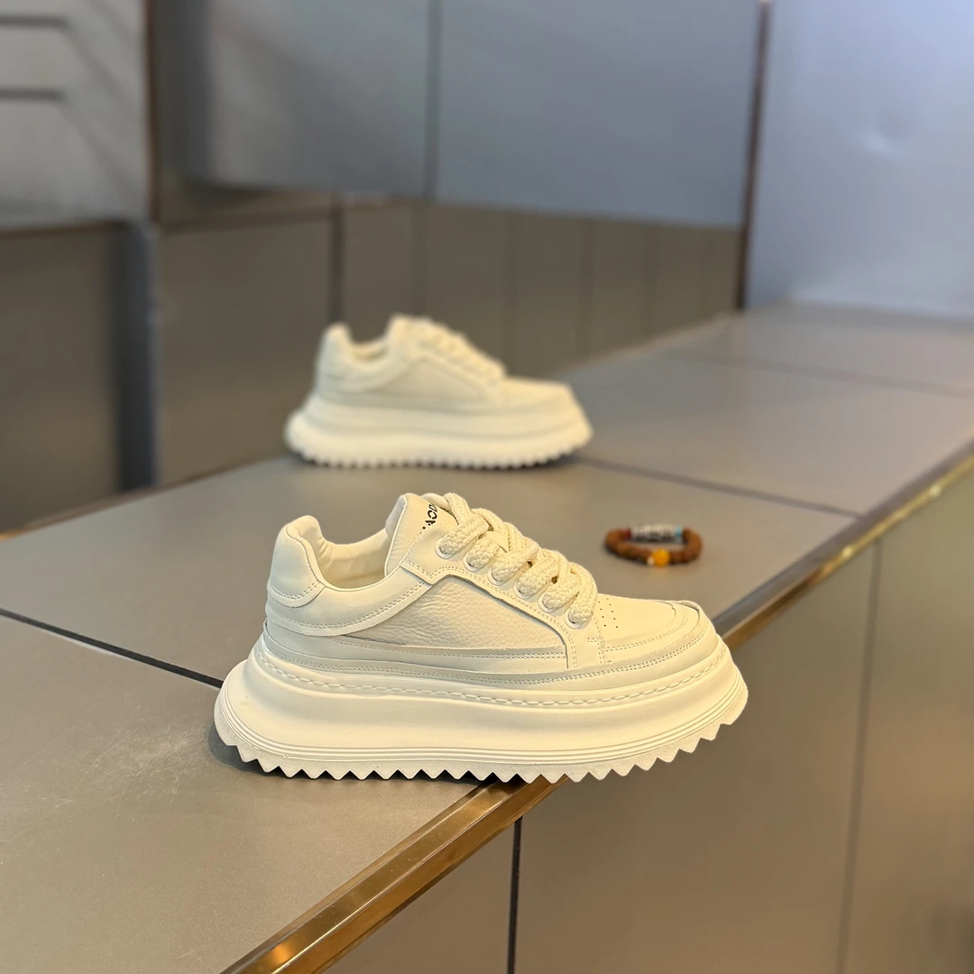 低帮鞋鞋子厚底小白鞋轻奢高级感网红同款秋季新款流行男鞋2025年