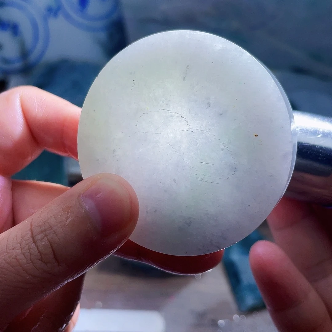 翡翠未镶嵌颈饰毛料7