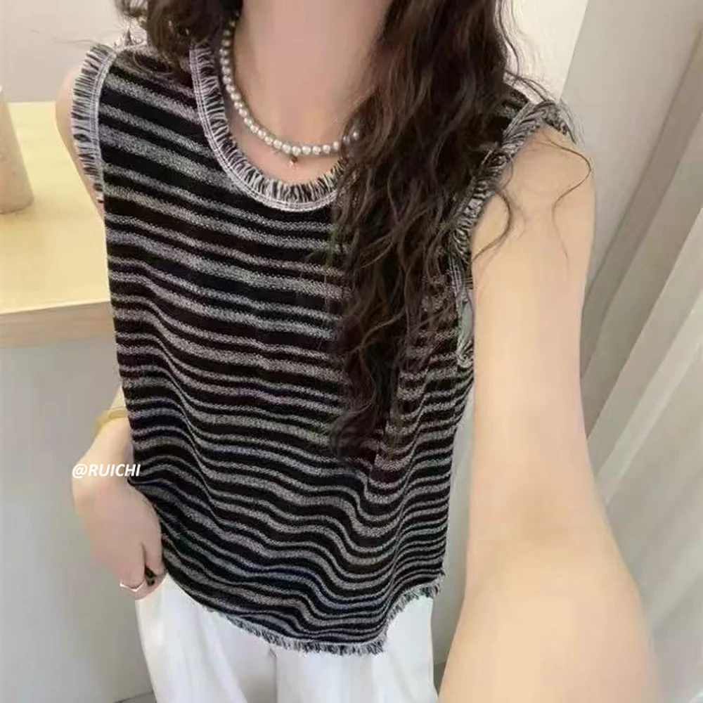 2025夏季复古休闲风圆领流苏条纹无袖套头针织衫高级显瘦上衣女