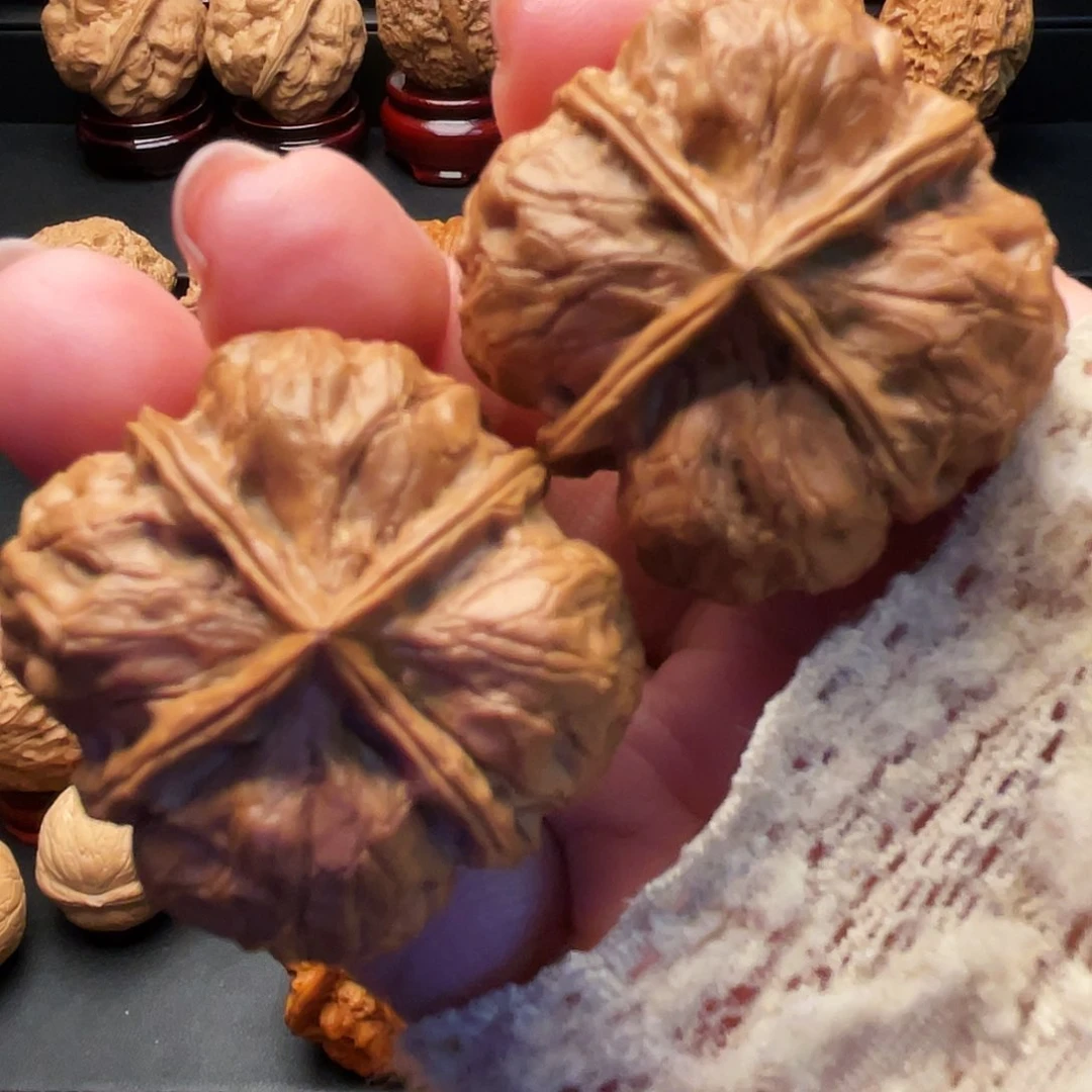 文玩核桃吊坠四棱……