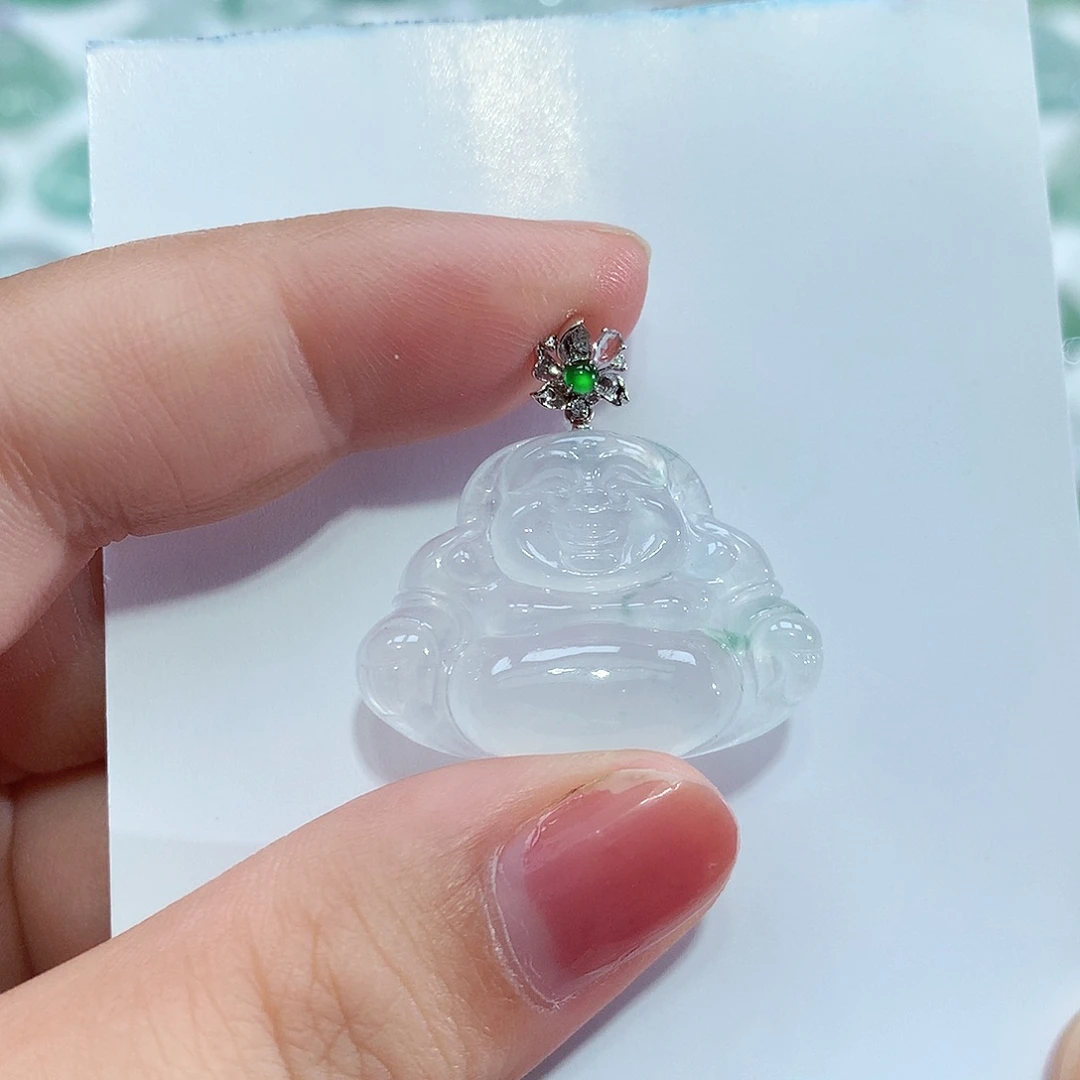 翡翠18K金镶嵌颈饰佛