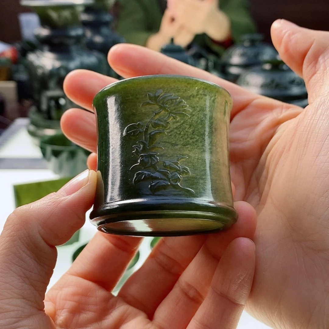 和田玉（青玉）把件未镶嵌兴*