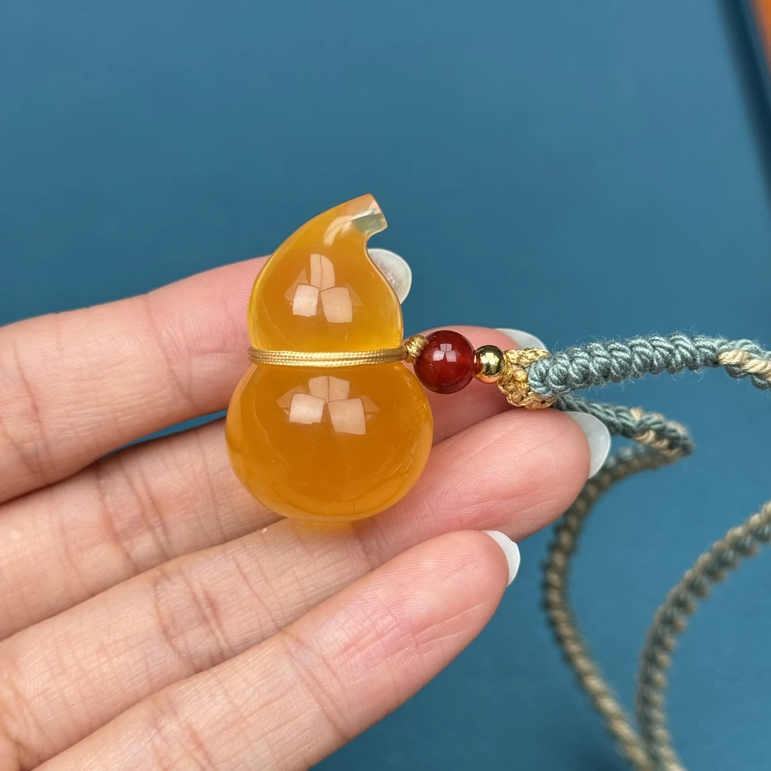 Y4158天然原矿蜜蜡 净水葫芦20x33mm 6克抖音基地质检发货