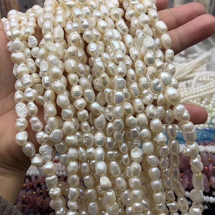 玛瑙/玉髓未镶嵌珠宝半成品一条6-7mm左右巴洛克珍珠