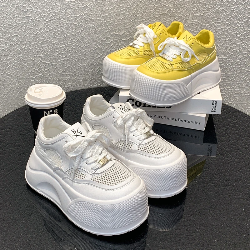 小白鞋女2025年春夏新款超火今年流行爆款厚底鞋增高小个子面包鞋