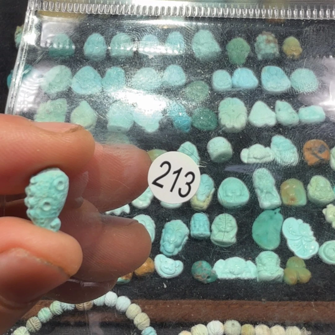 南红玛瑙未镶嵌珠宝奇石