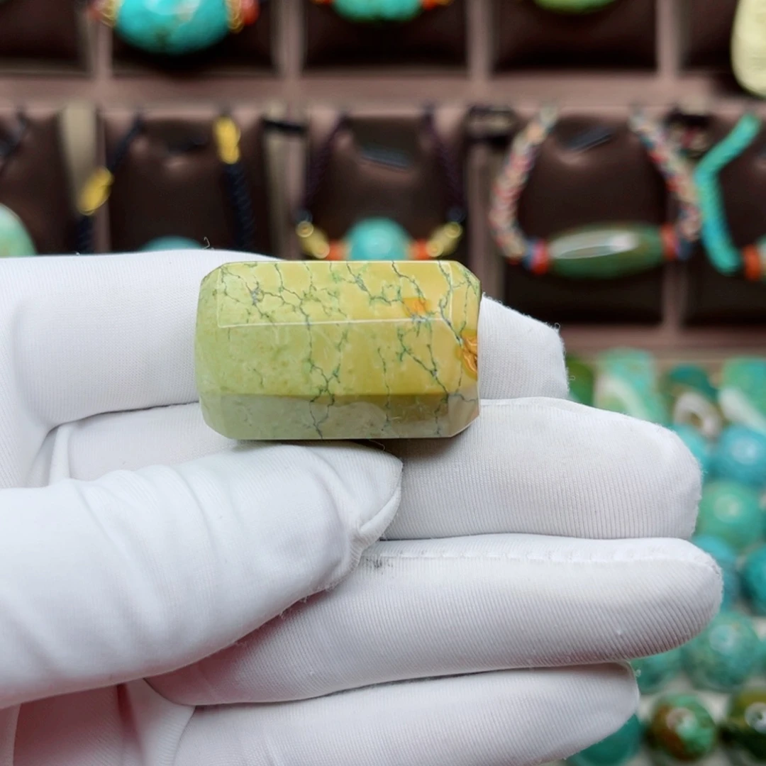 绿松石未镶嵌纯天然原矿绿松石