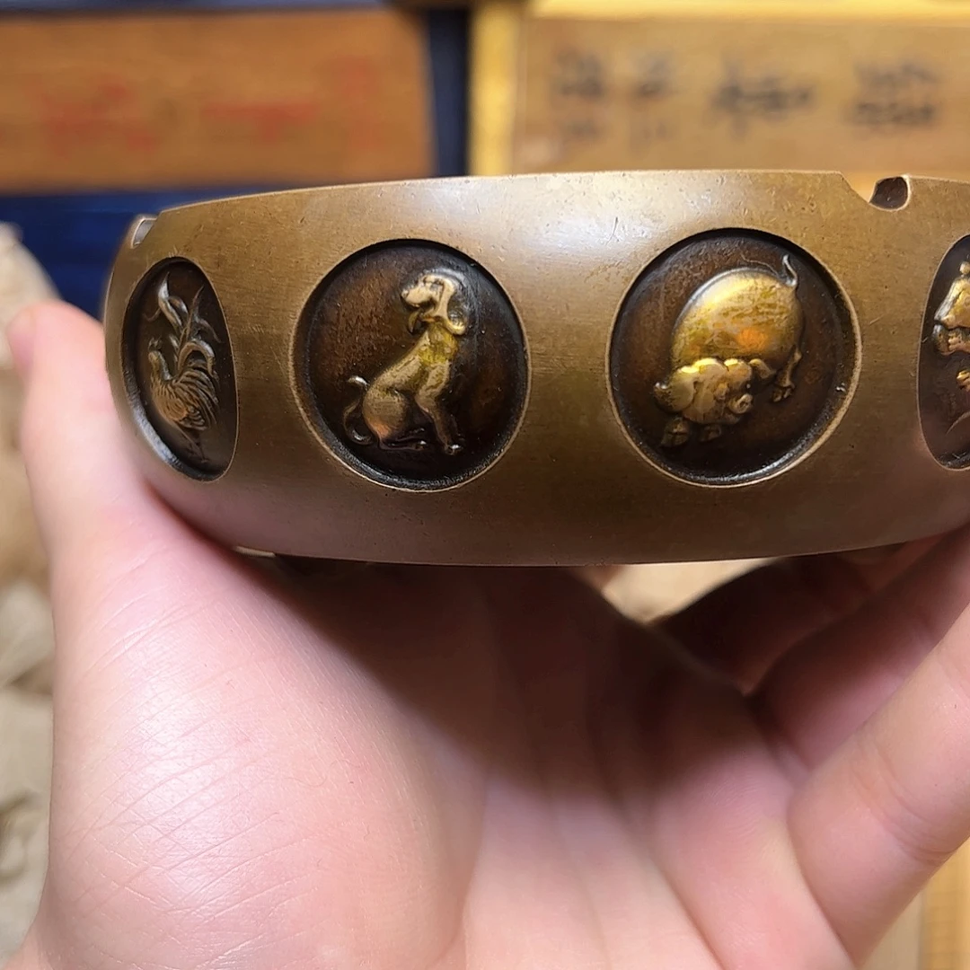 精美铜器点击下单