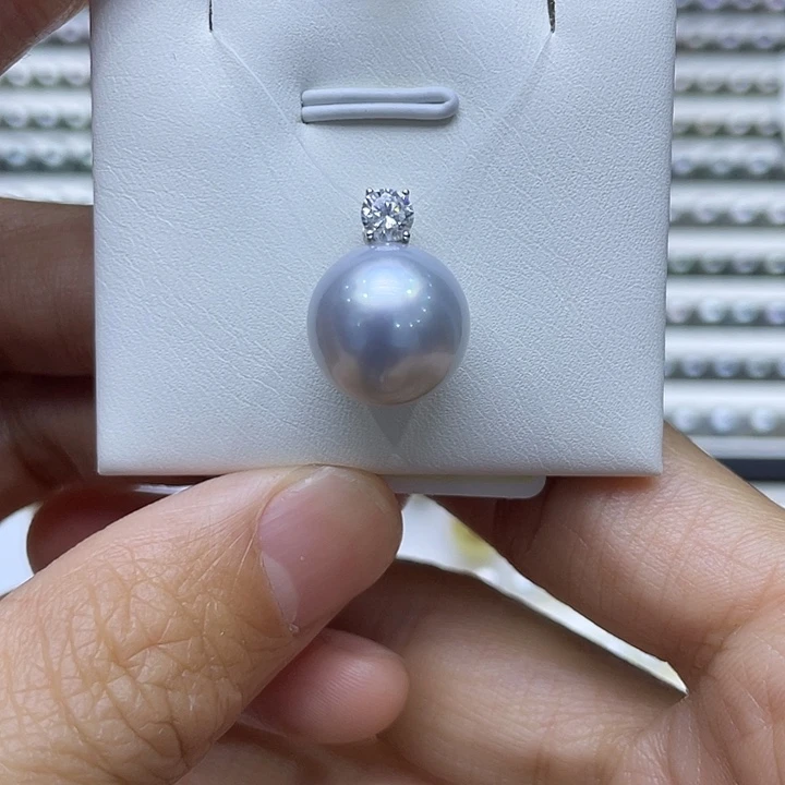 18K金镶嵌吊坠(不含链)海水珍珠