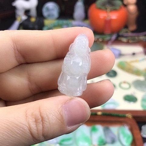 翡翠颈饰未镶嵌财神